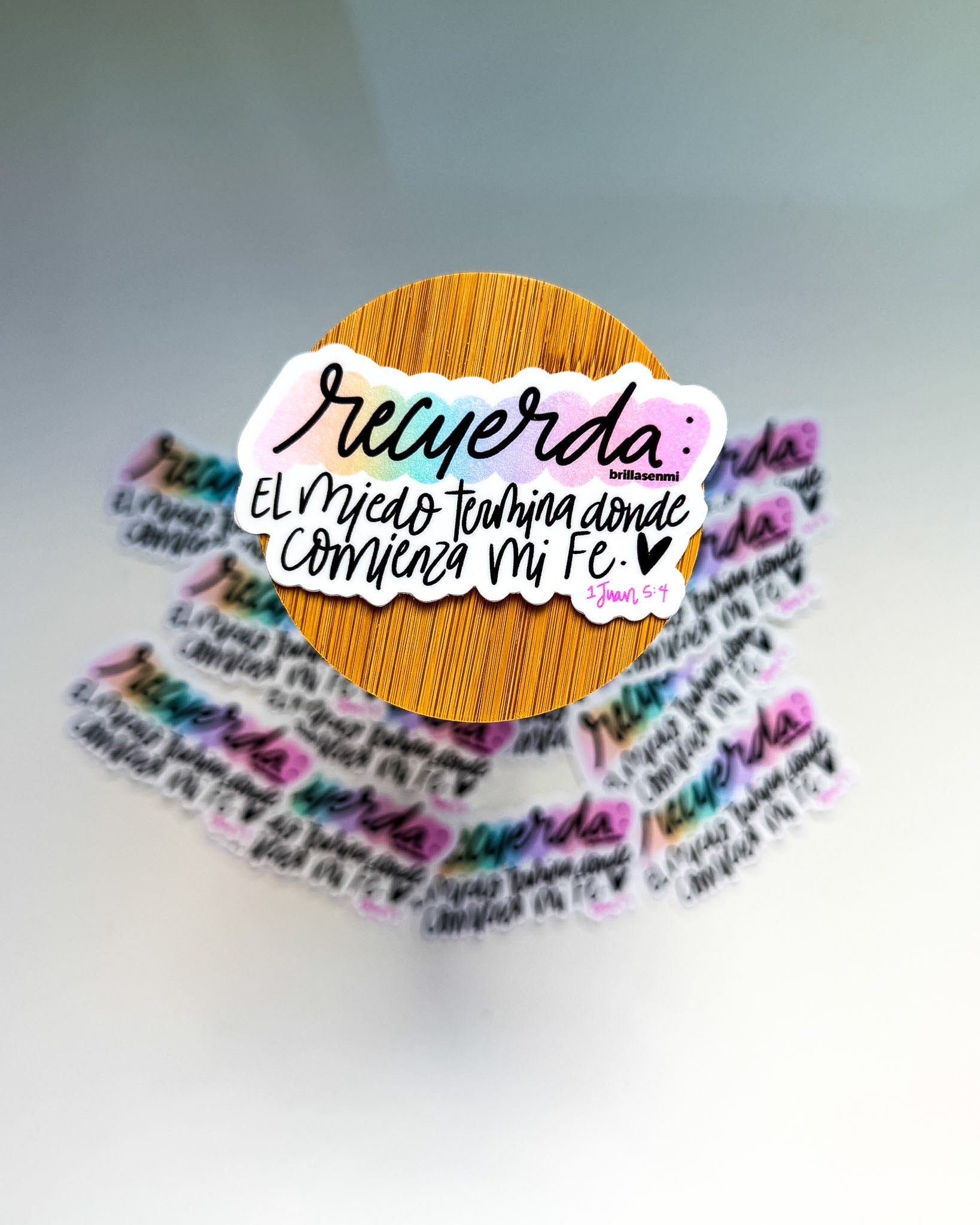 STICKER: Recordatorio Colorido 1 Juan 5:4